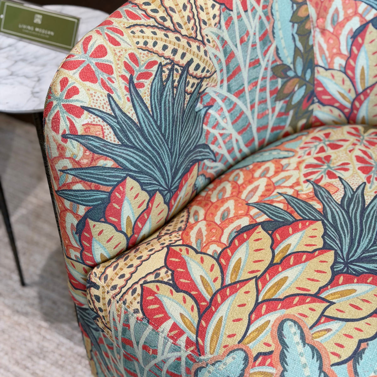 Roxy Would Swivel-Tilt Tub Chair