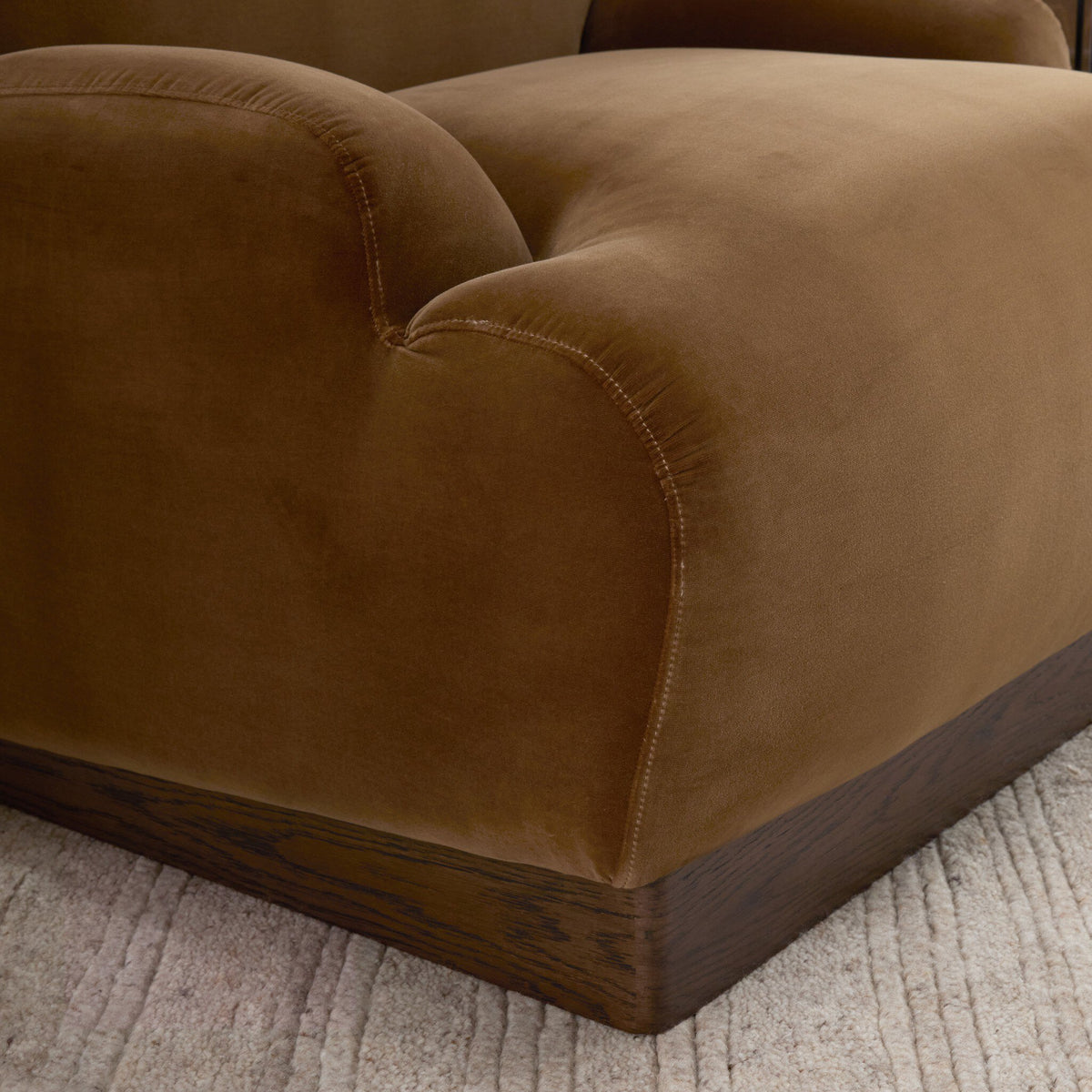 Performance Lounge Chair
