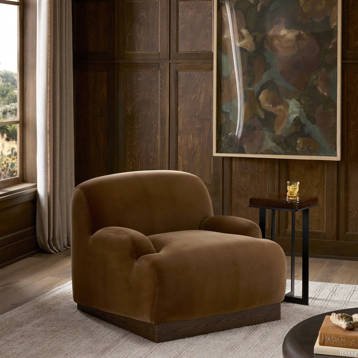 Performance Lounge Chair