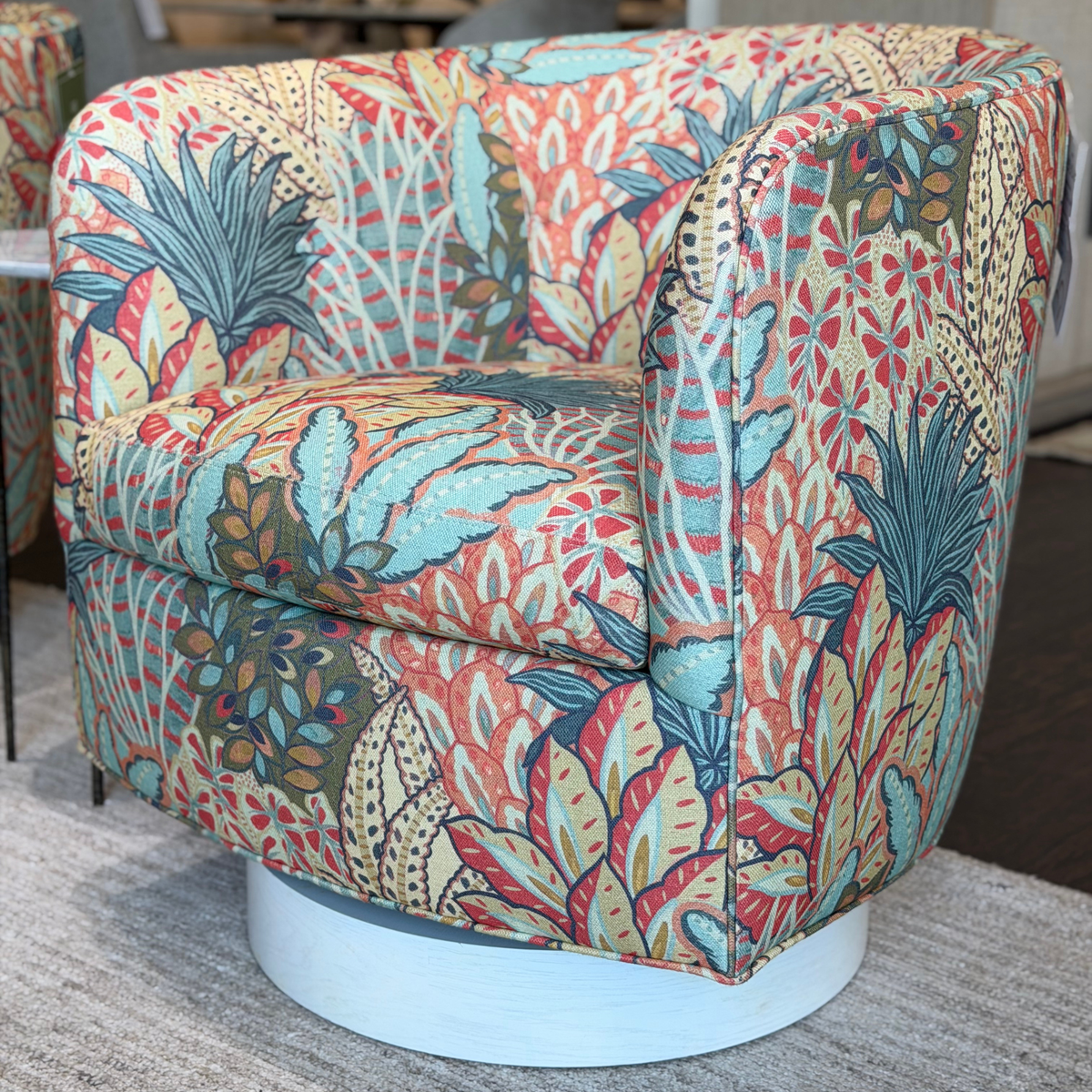 Roxy Would Swivel-Tilt Tub Chair