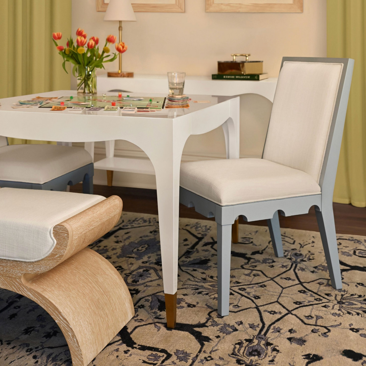 Lelee White Game table