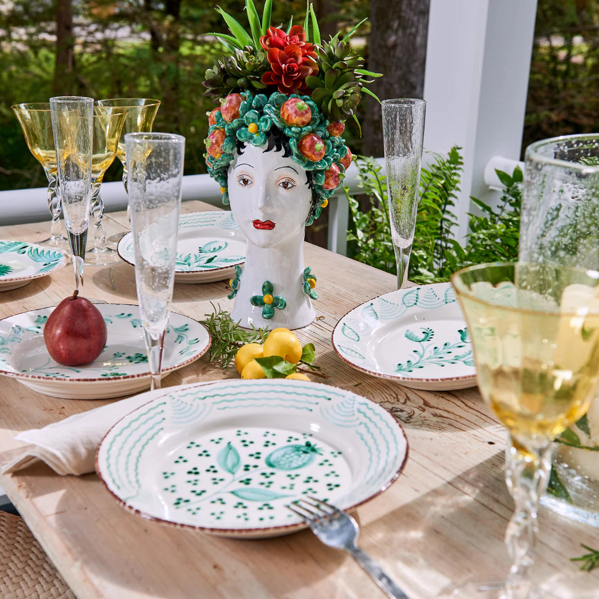 Green and White Dinner Plate, 3 Flowers/Vines
